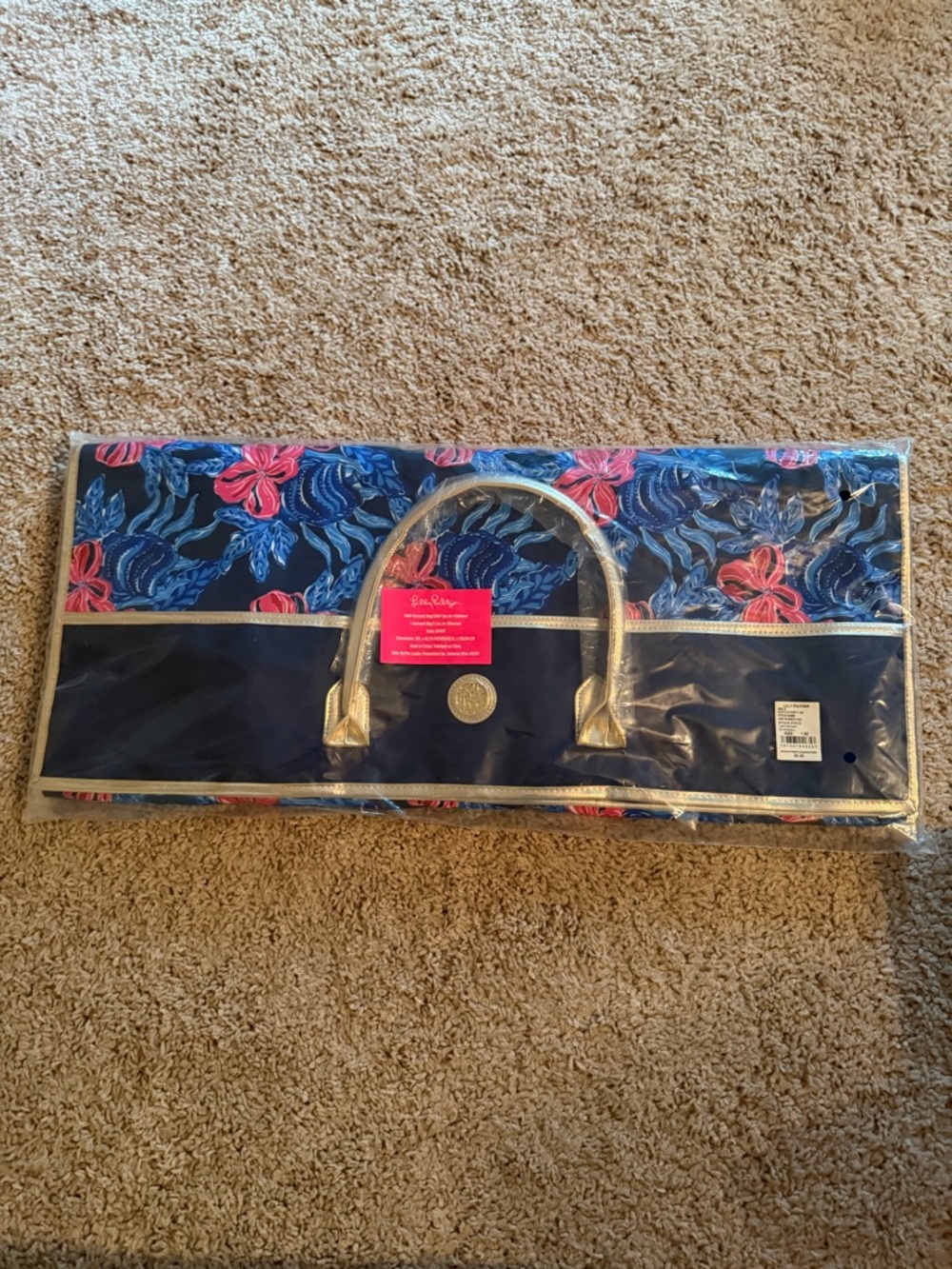 Lilly Pulitzer NWT GWP garment bag in low tide navy